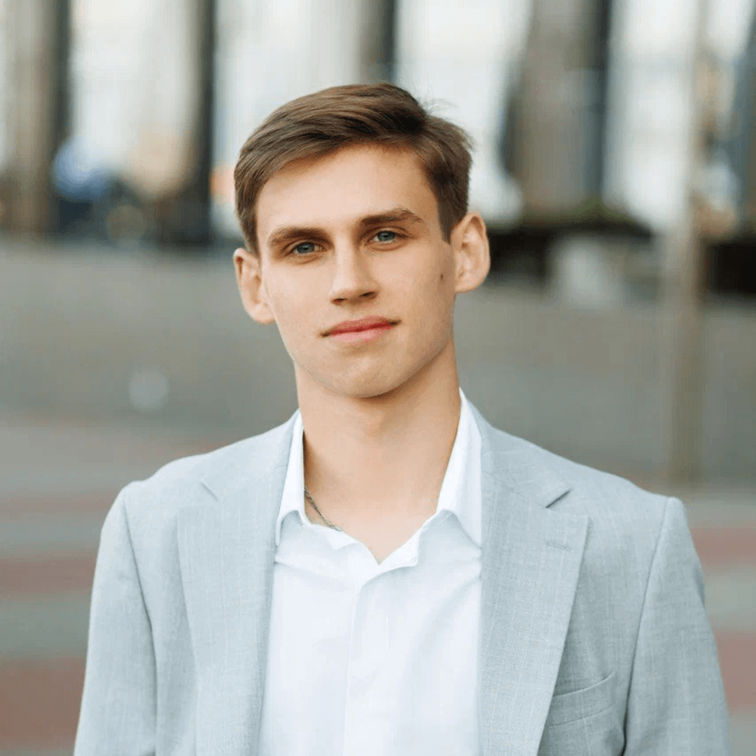 Артём Разумович — специалист по коммерческой недвижимости в Польше, VT Group