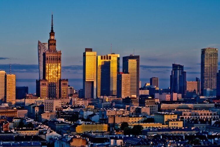 Варшава обогнала Париж и Милан по инвестициям в недвижимость
